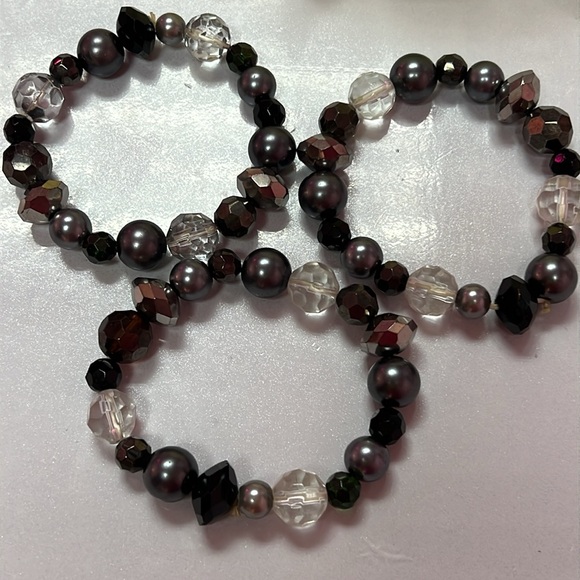 🖤WHITE HOUSE BLACK MARKET JEWELRY - 3 BRACELETS & MATCHING 2” EARRINGS SET🖤 - Picture 3 of 12